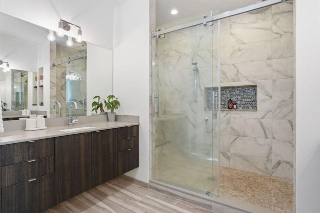 2048 NW Shiraz Court, Bend, OR 97703