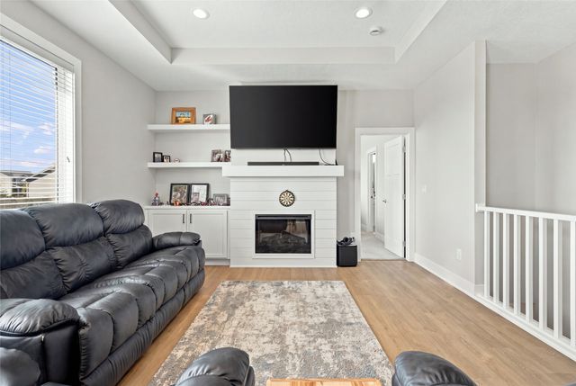 5532 147th Street, Urbandale, IA 50323