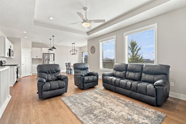 5532 147th Street, Urbandale, IA 50323