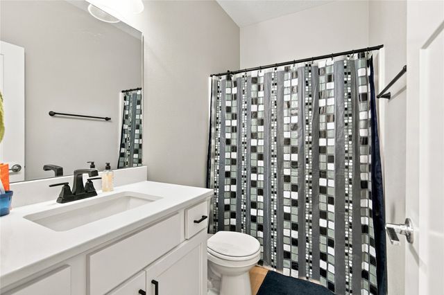 5532 147th Street, Urbandale, IA 50323