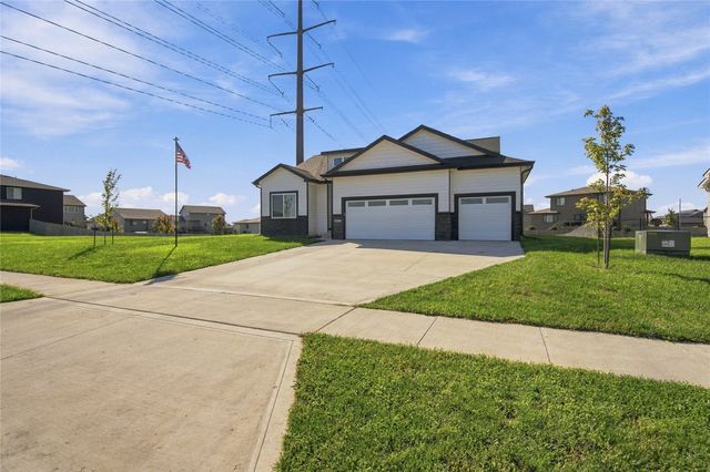 5532 147th Street, Urbandale, IA 50323