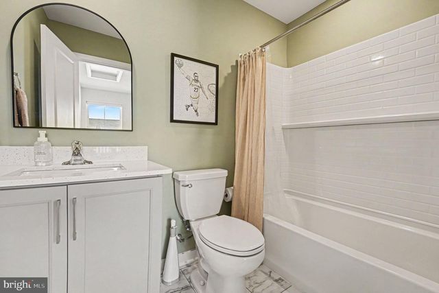 11 KARPOVICH ALLEY, Bridgeport, PA 19405