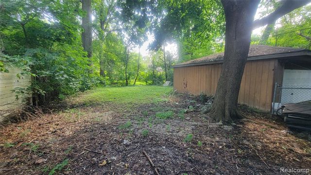 20931 Pickford Street, Detroit, MI 48219