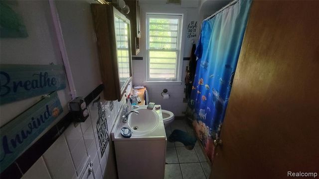 20931 Pickford Street, Detroit, MI 48219