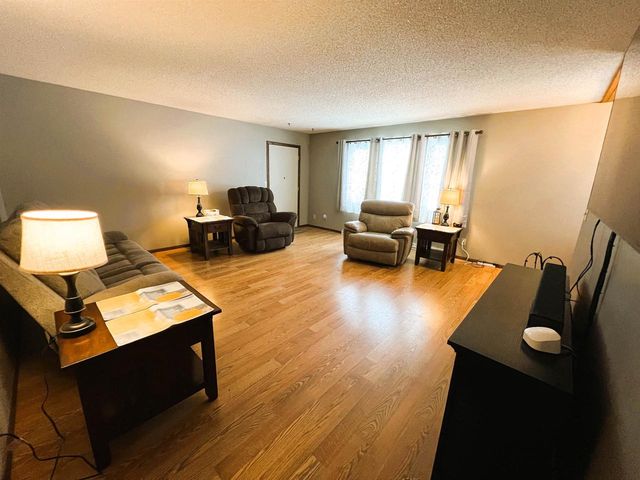 840 RAMBLE LANE, Plover, WI 54467