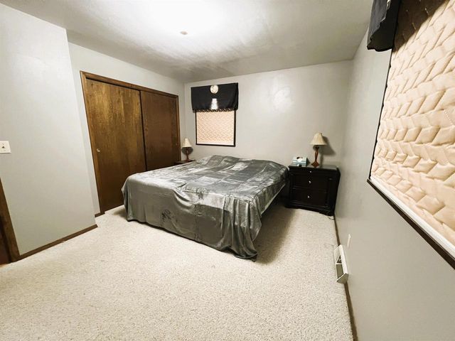 840 RAMBLE LANE, Plover, WI 54467