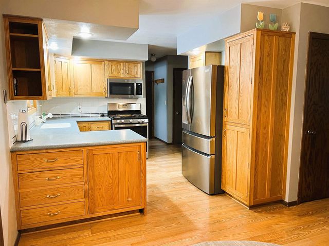 840 RAMBLE LANE, Plover, WI 54467