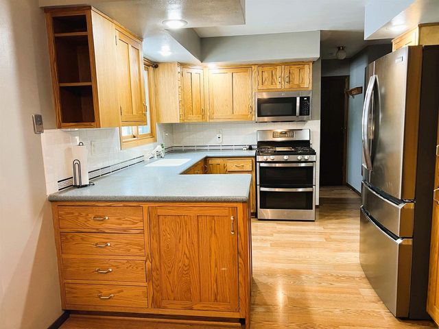 840 RAMBLE LANE, Plover, WI 54467