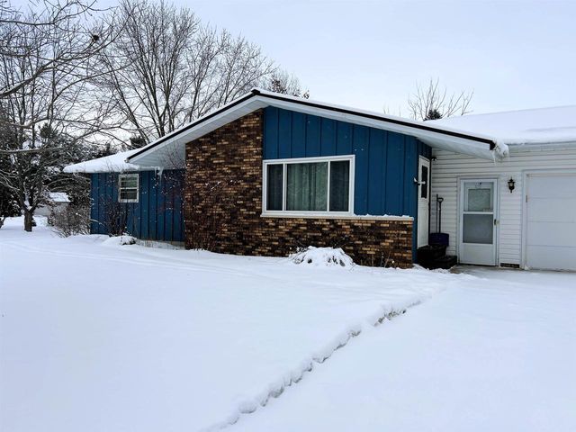 840 RAMBLE LANE, Plover, WI 54467