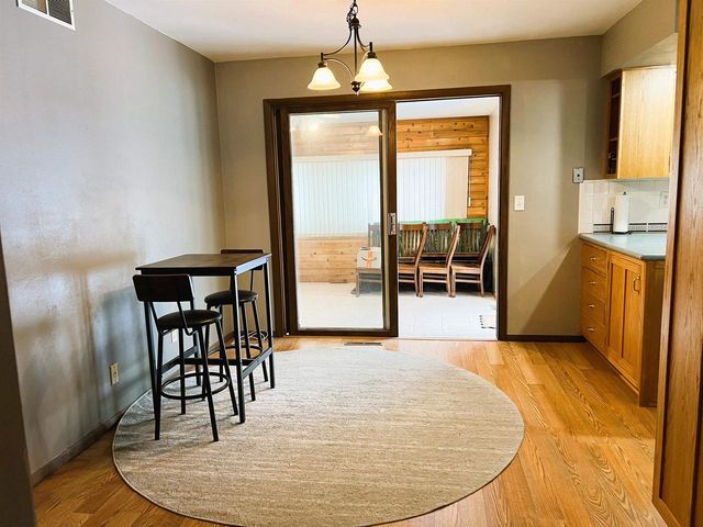 840 RAMBLE LANE, Plover, WI 54467