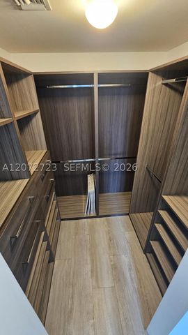 45 SW 9th St 2102, Miami, FL 33130