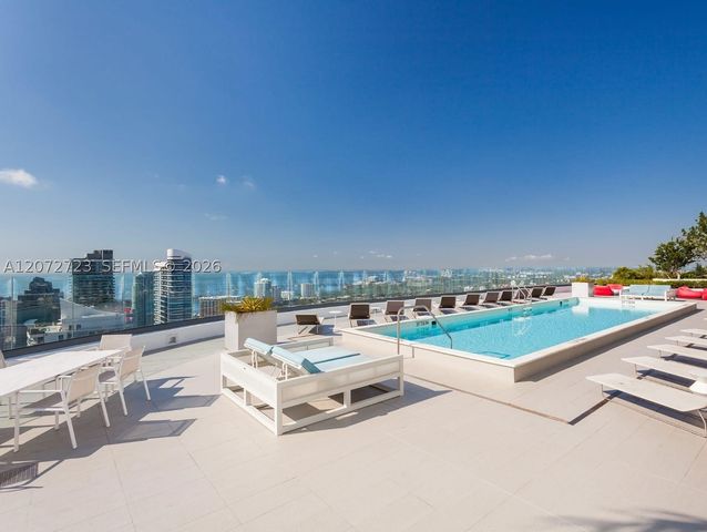45 SW 9th St 2102, Miami, FL 33130