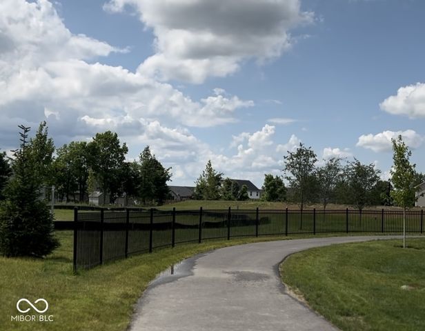 3860 White Willow Way, New Palestine, IN 46163