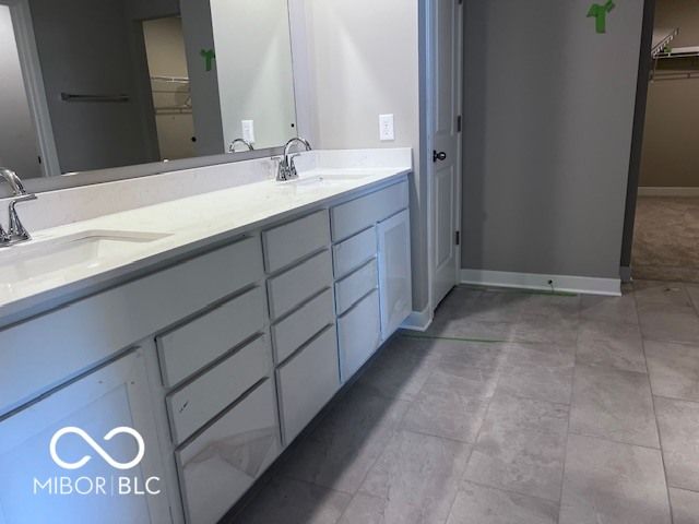 3860 White Willow Way, New Palestine, IN 46163