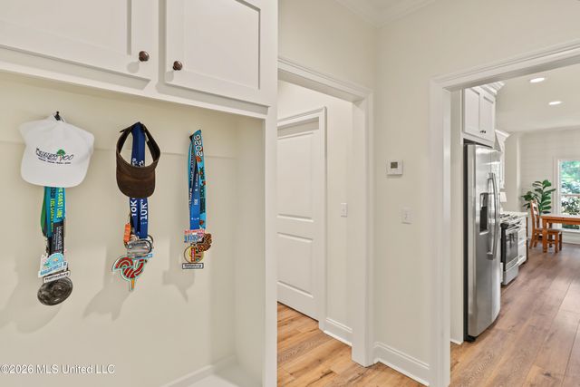 45 Thornbury Lane, Hattiesburg, MS 39402