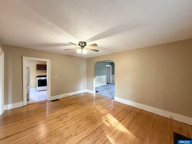 1635 S 13th Street, Lincoln, NE 68502