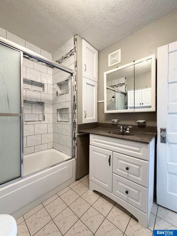 1635 S 13th Street, Lincoln, NE 68502