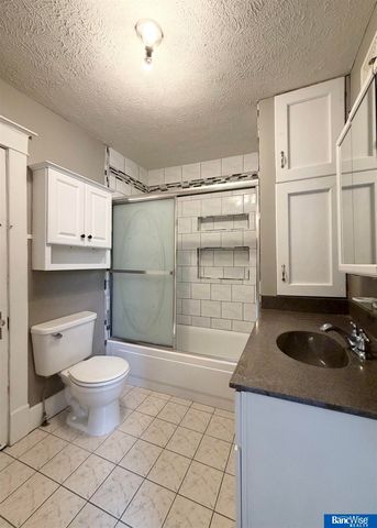 1635 S 13th Street, Lincoln, NE 68502