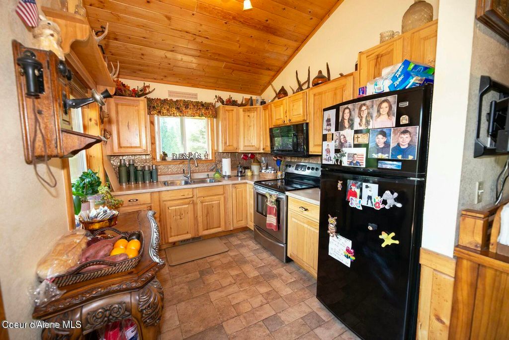 937 Chase Lake Rd, Coolin, ID 83821 photo 13