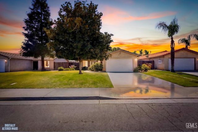 6107 Ragusa Lane, Bakersfield, CA 93308