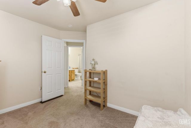 6107 Ragusa Lane, Bakersfield, CA 93308