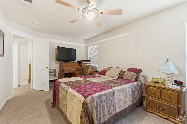 6107 Ragusa Lane, Bakersfield, CA 93308