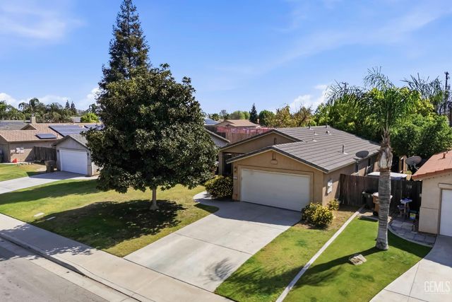 6107 Ragusa Lane, Bakersfield, CA 93308