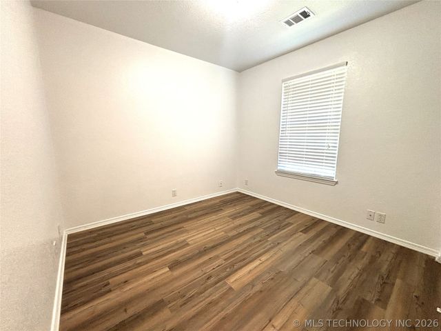 2507 Tanglewood Court, Ardmore, OK 73401