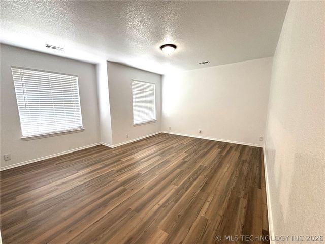 2507 Tanglewood Court, Ardmore, OK 73401