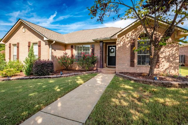 170 Diamond Pointe Drive, Maumelle, AR 72113