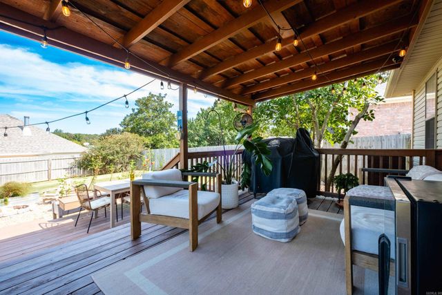 170 Diamond Pointe Drive, Maumelle, AR 72113