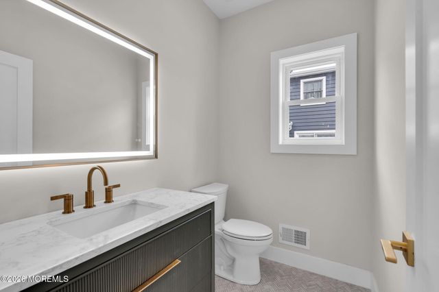 113 New Brunswick Avenue, Lavallette, NJ 08735