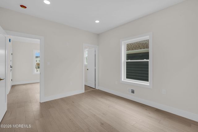 113 New Brunswick Avenue, Lavallette, NJ 08735