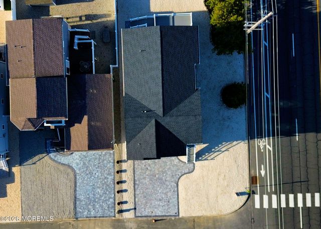 113 New Brunswick Avenue, Lavallette, NJ 08735