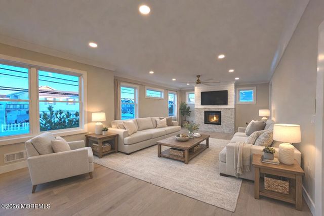 113 New Brunswick Avenue, Lavallette, NJ 08735