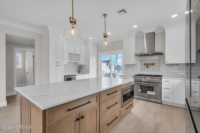 113 New Brunswick Avenue, Lavallette, NJ 08735