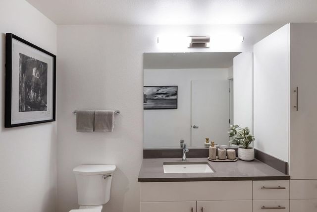 260 Brooklyn Basin Way 519, Oakland, CA 94606