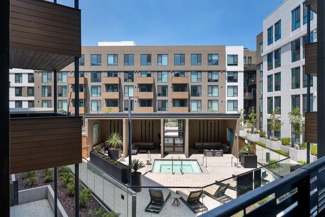 260 Brooklyn Basin Way 519, Oakland, CA 94606