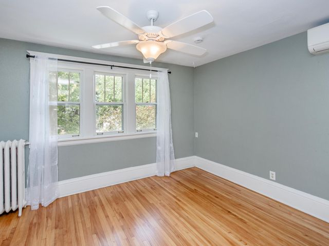 862 Holton Street, Saint Paul, MN 55104