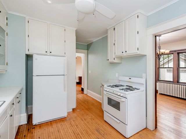 862 Holton Street, Saint Paul, MN 55104
