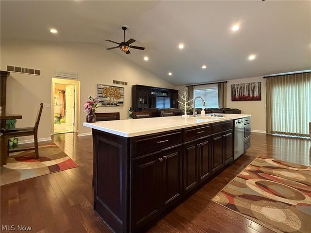 1343 COURTLAND Road, Weirton, WV 26062