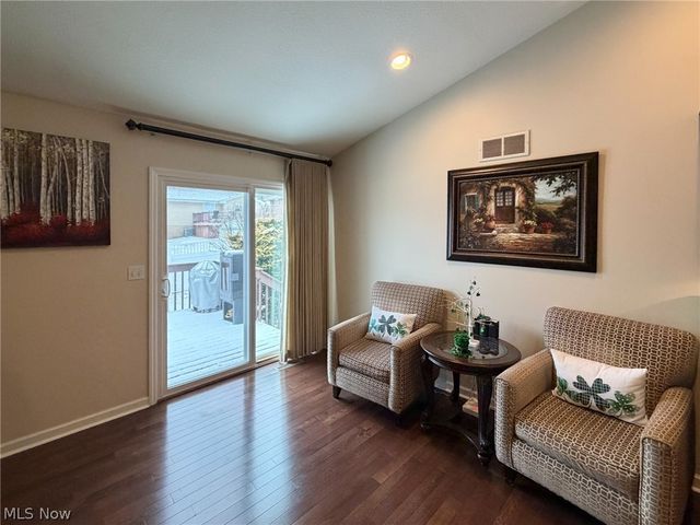 1343 COURTLAND Road, Weirton, WV 26062