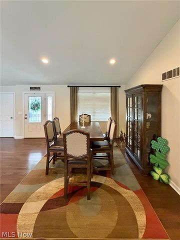 1343 COURTLAND Road, Weirton, WV 26062