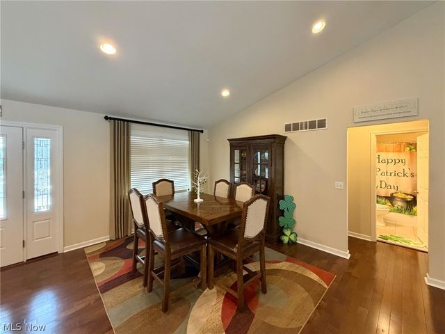 1343 COURTLAND Road, Weirton, WV 26062