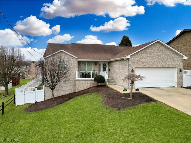 1343 COURTLAND Road, Weirton, WV 26062