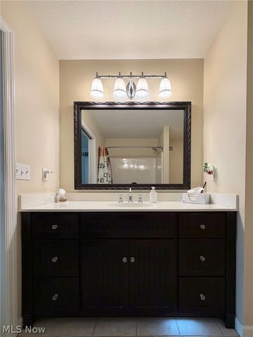 1343 COURTLAND Road, Weirton, WV 26062