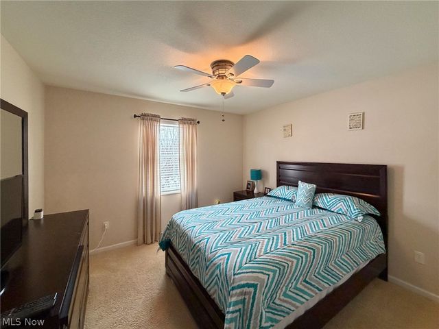 1343 COURTLAND Road, Weirton, WV 26062