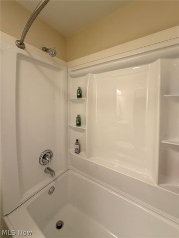 1343 COURTLAND Road, Weirton, WV 26062