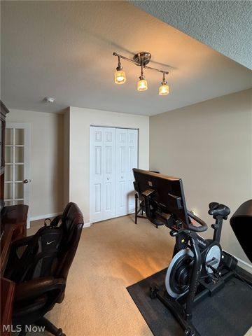 1343 COURTLAND Road, Weirton, WV 26062