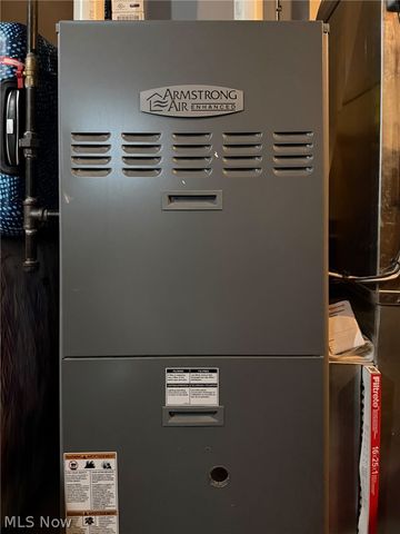 1343 COURTLAND Road, Weirton, WV 26062